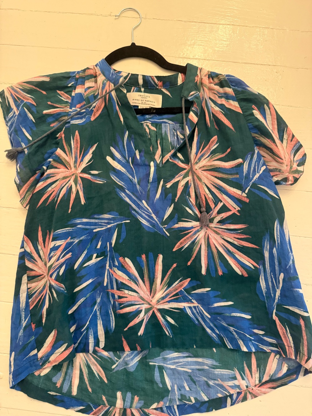 Women’s Green Tropical Print Short-Sleeve Button-Down Shirt